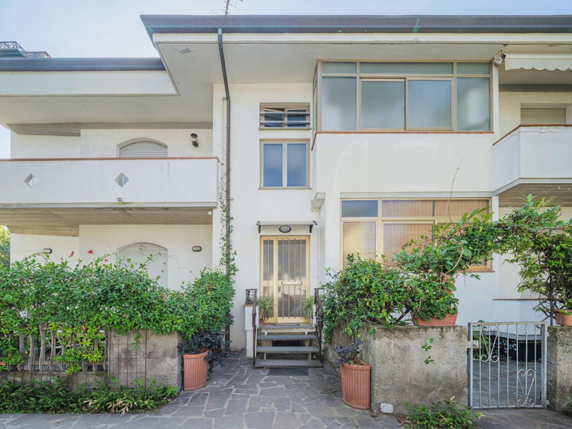 Apartment Dei Fiori By Interhome Lido di Camaiore Exterior foto